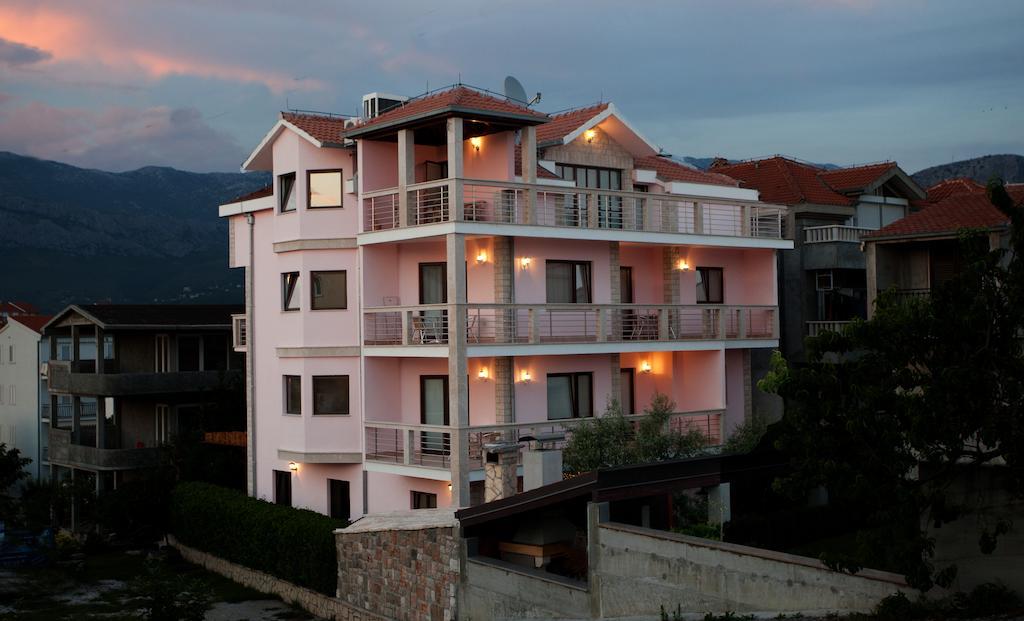Apartments Cetina สปลิท ภายนอก รูปภาพ