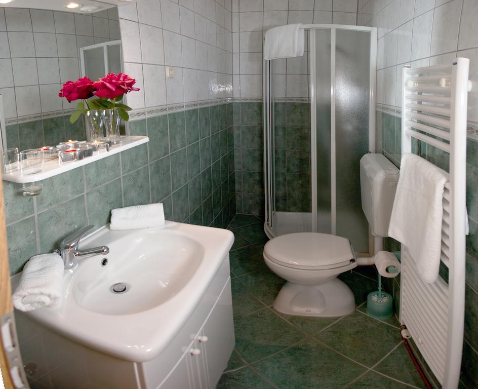 Apartments Cetina สปลิท ภายนอก รูปภาพ